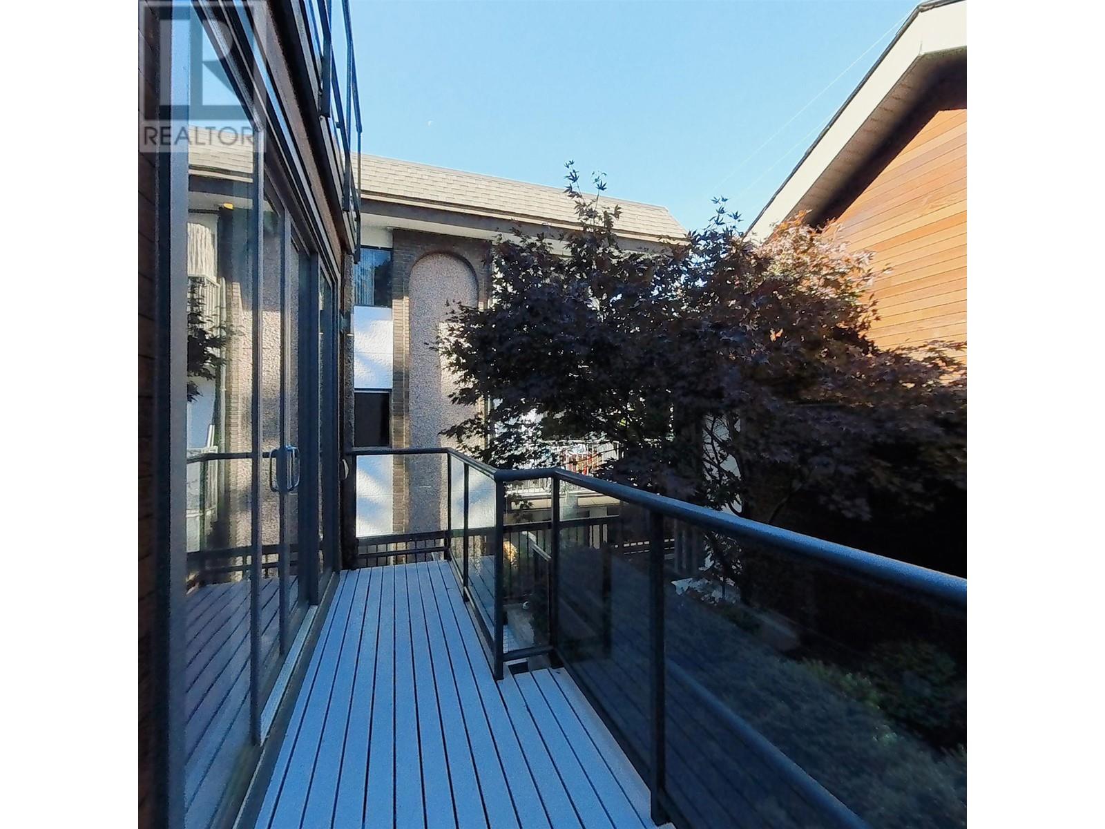 1603 E 4th Avenue, Vancouver, British Columbia  V5N 1J7 - Photo 8 - R2825121