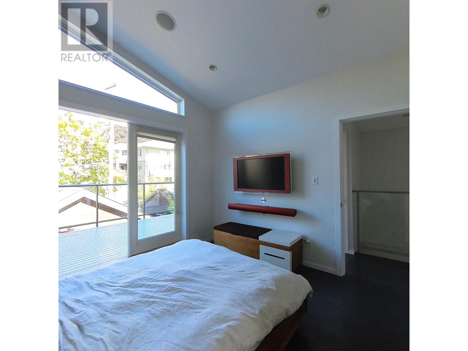 1603 E 4th Avenue, Vancouver, British Columbia  V5N 1J7 - Photo 13 - R2825121