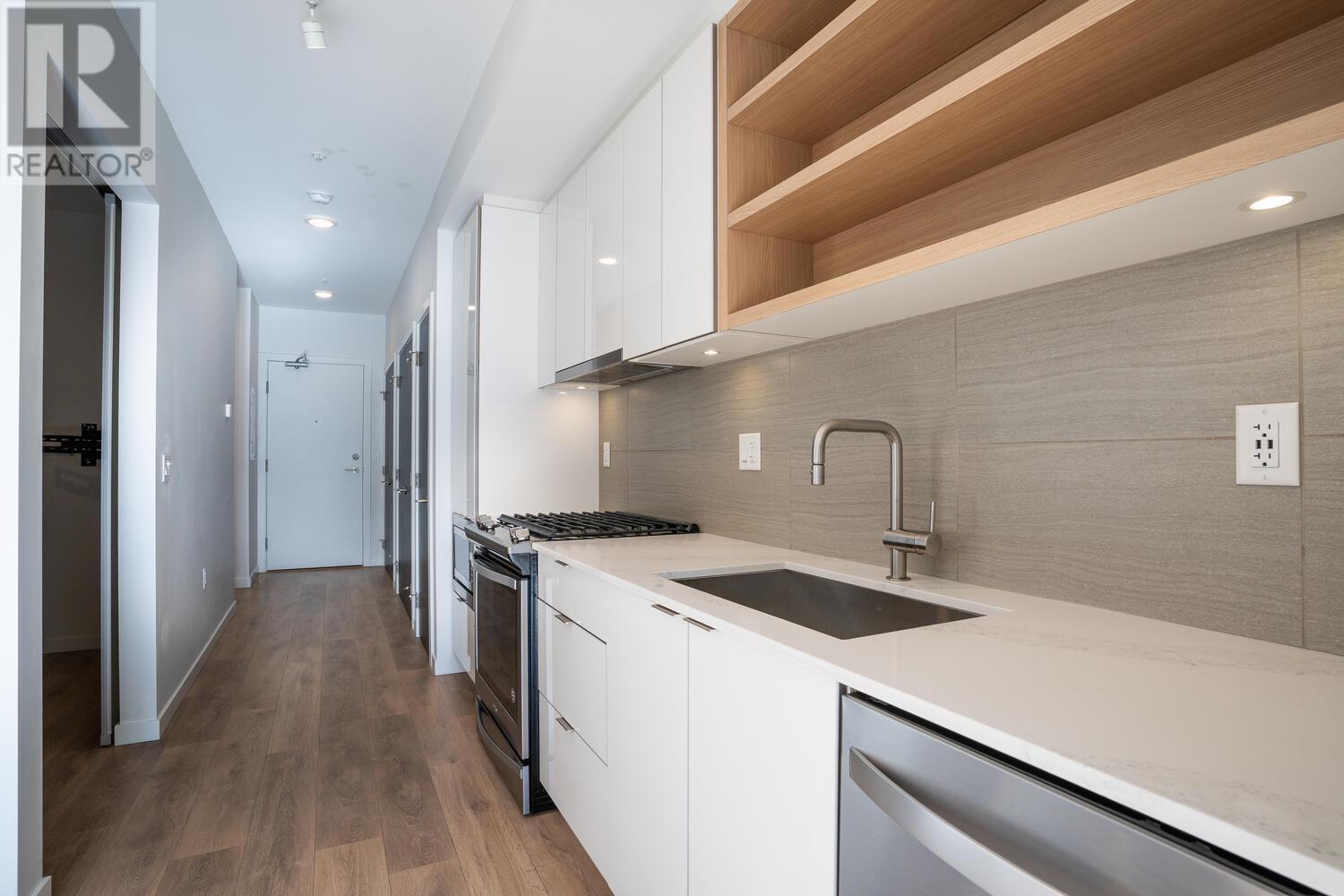 311 725 Marine Drive, North Vancouver, British Columbia  V7M 0G2 - Photo 11 - R2829840