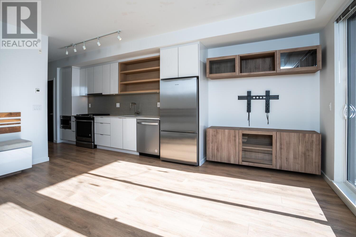 311 725 Marine Drive, North Vancouver, British Columbia  V7M 0G2 - Photo 9 - R2829840