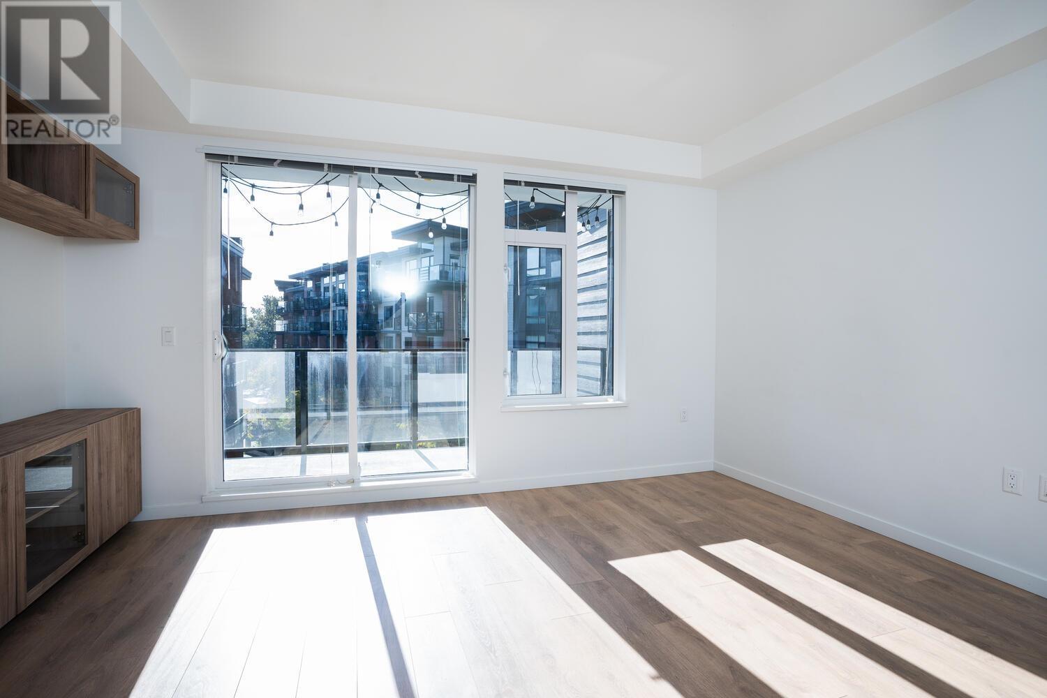 311 725 Marine Drive, North Vancouver, British Columbia  V7M 0G2 - Photo 6 - R2829840
