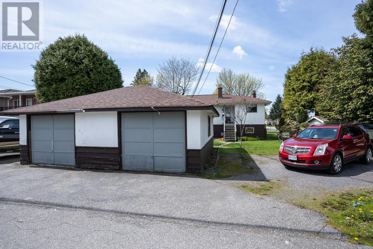 6832 Salisbury Avenue, Burnaby, British Columbia  V5E 2Z5 - Photo 6 - R2830168