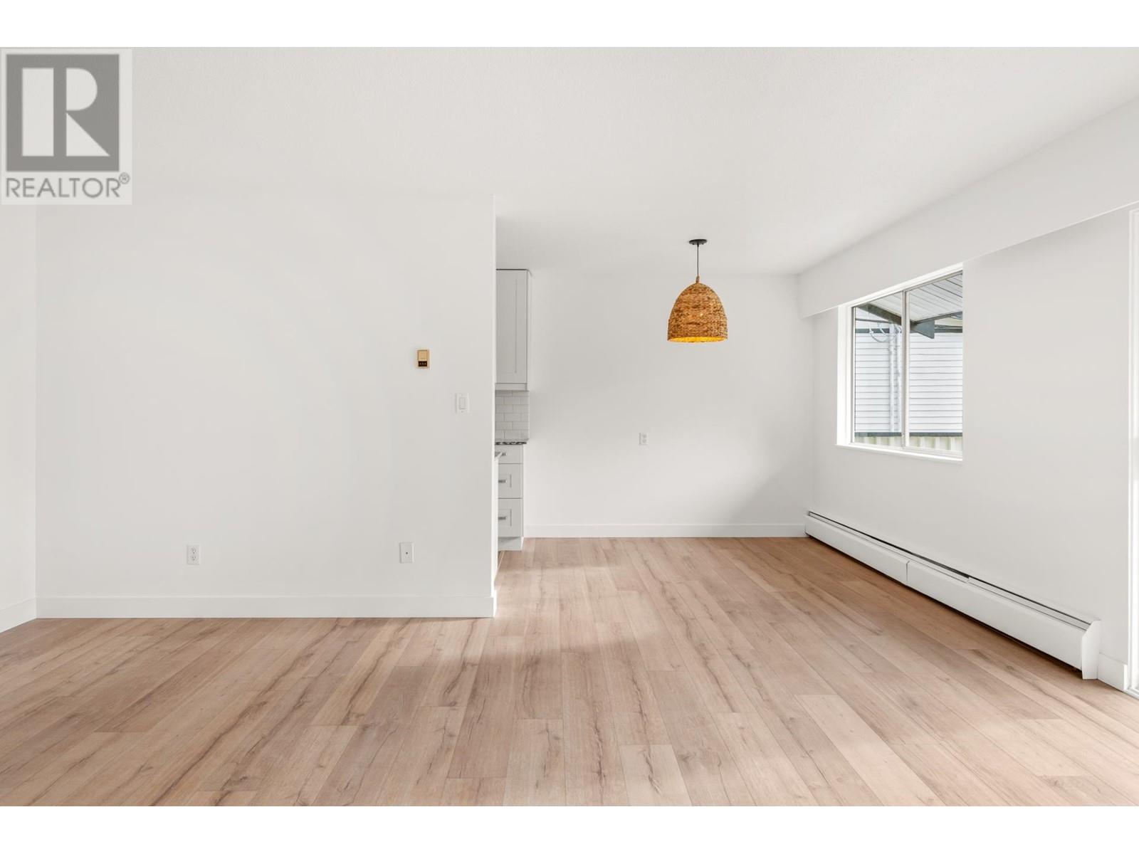 37 882 Premier Street, North Vancouver, British Columbia  V7J 2G8 - Photo 5 - R2830165