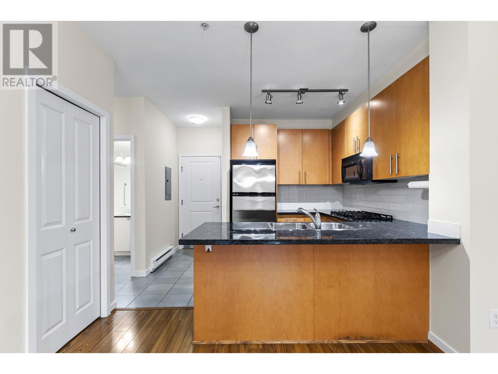 216 3551 Foster Avenue, Vancouver, British Columbia  V5R 0A1 - Photo 13 - R2830176