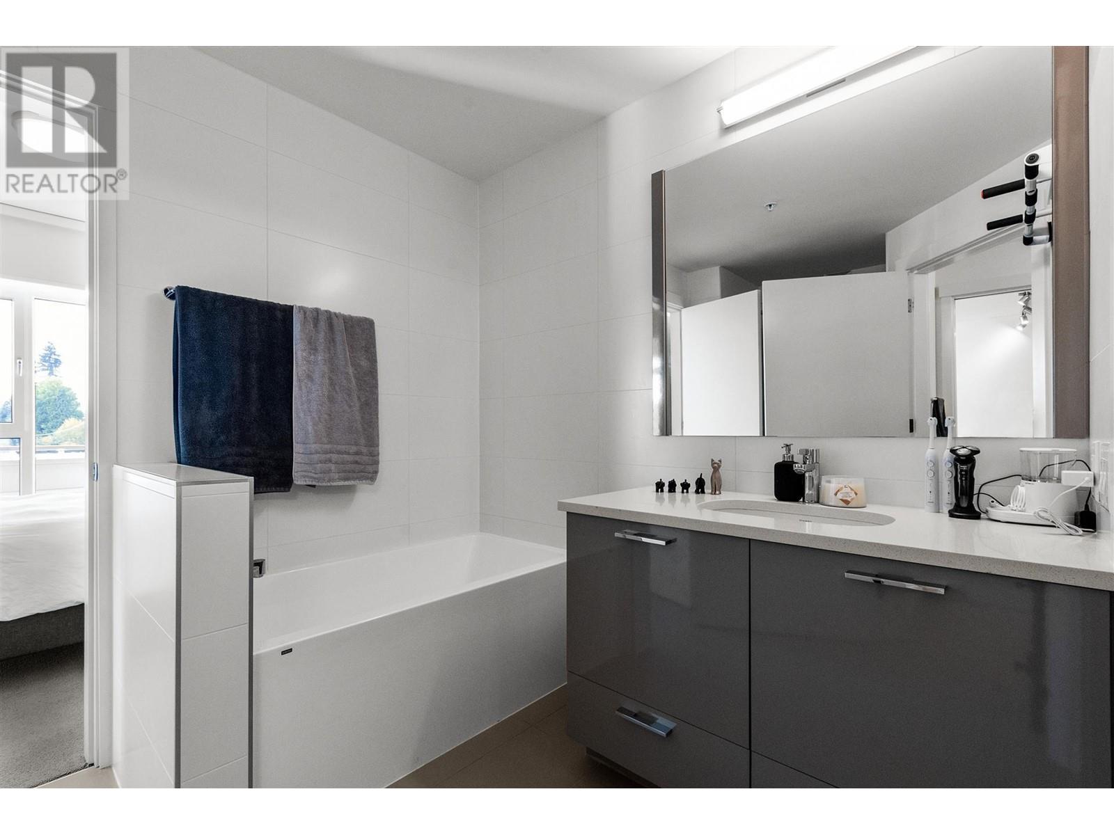 301 4171 Cambie Street, Vancouver, British Columbia  V5Z 2Y2 - Photo 11 - R2830178