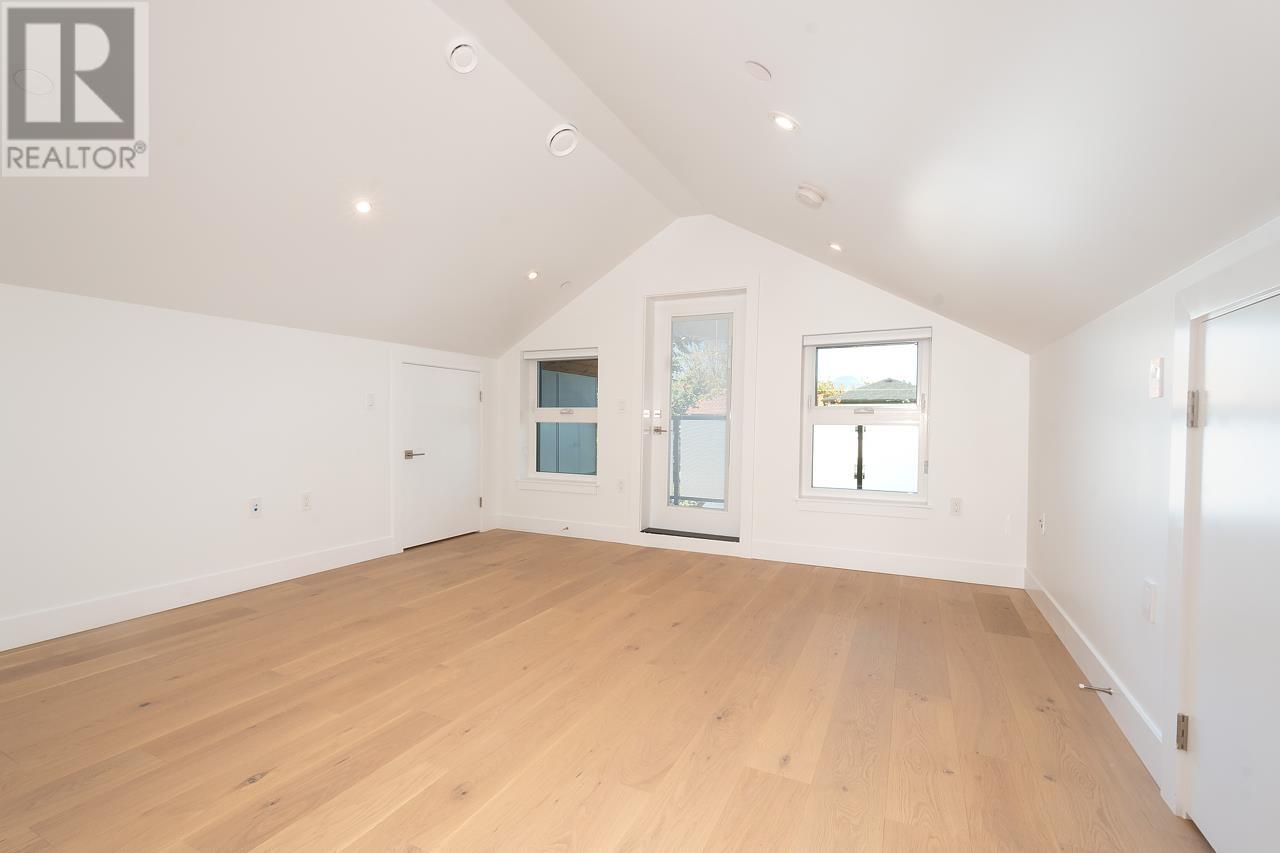 3053 E 8th Avenue, Vancouver, British Columbia  V5M 1X4 - Photo 29 - R2828637