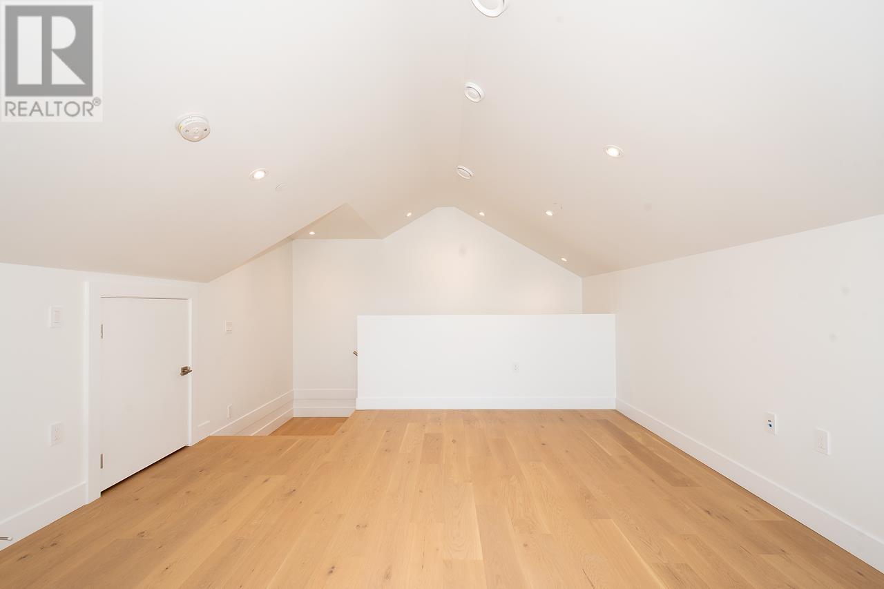 3053 E 8th Avenue, Vancouver, British Columbia  V5M 1X4 - Photo 27 - R2828637