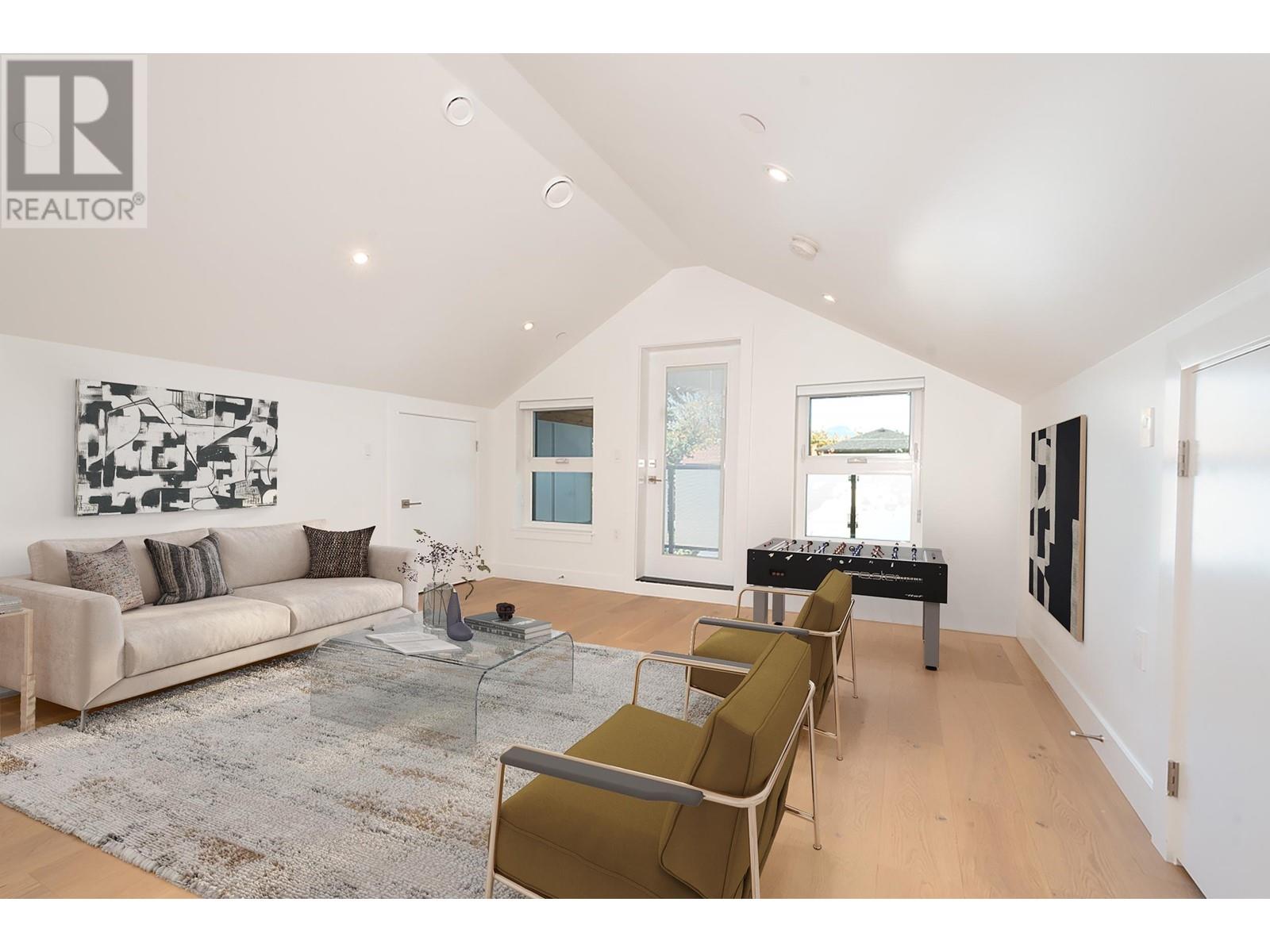 3053 E 8th Avenue, Vancouver, British Columbia  V5M 1X4 - Photo 28 - R2828637