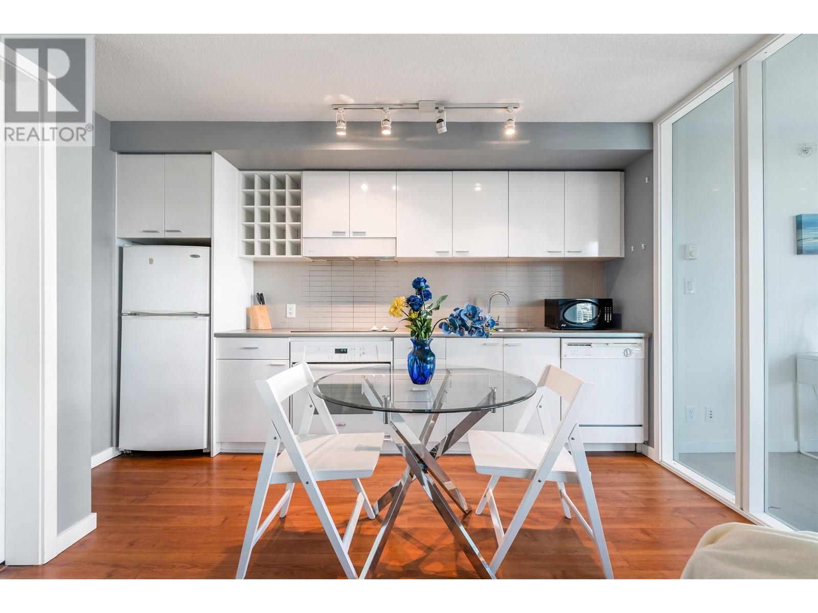 2907 111 W Georgia Street, Vancouver, British Columbia  V6B 1T8 - Photo 8 - R2830001