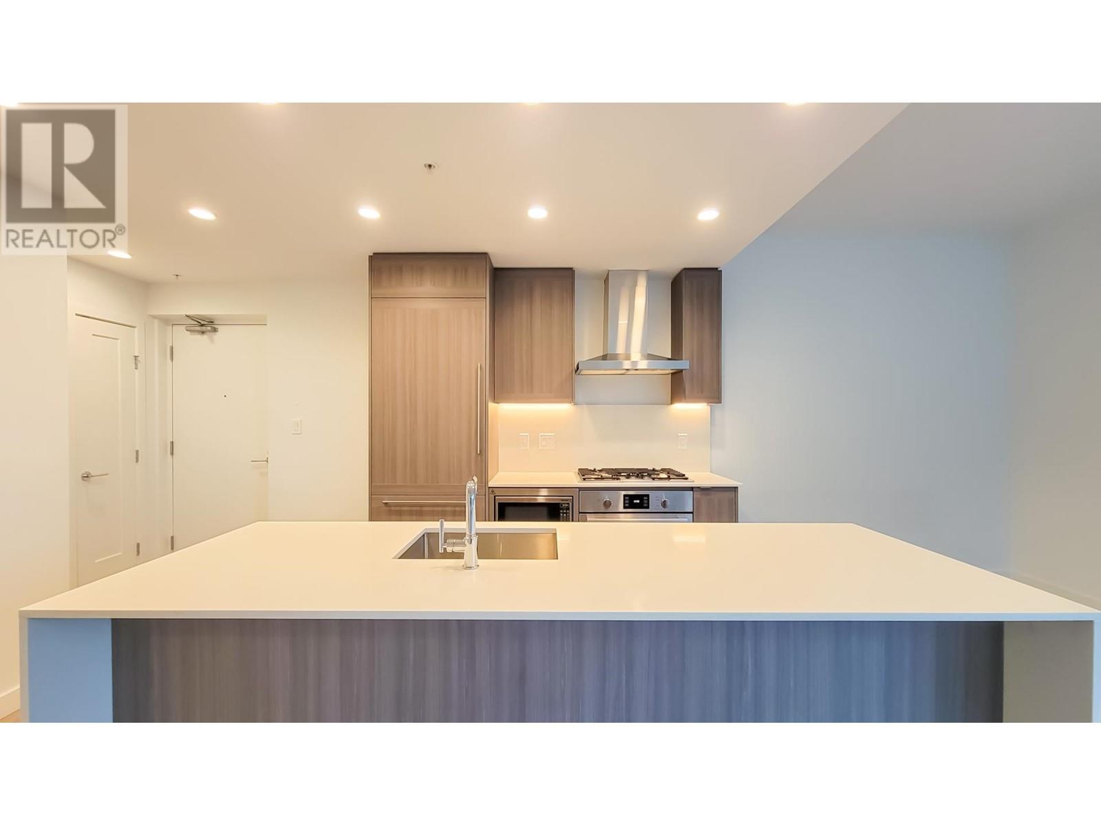 201 2351 Beta Avenue, Burnaby, British Columbia  V5C 0M2 - Photo 3 - R2830095