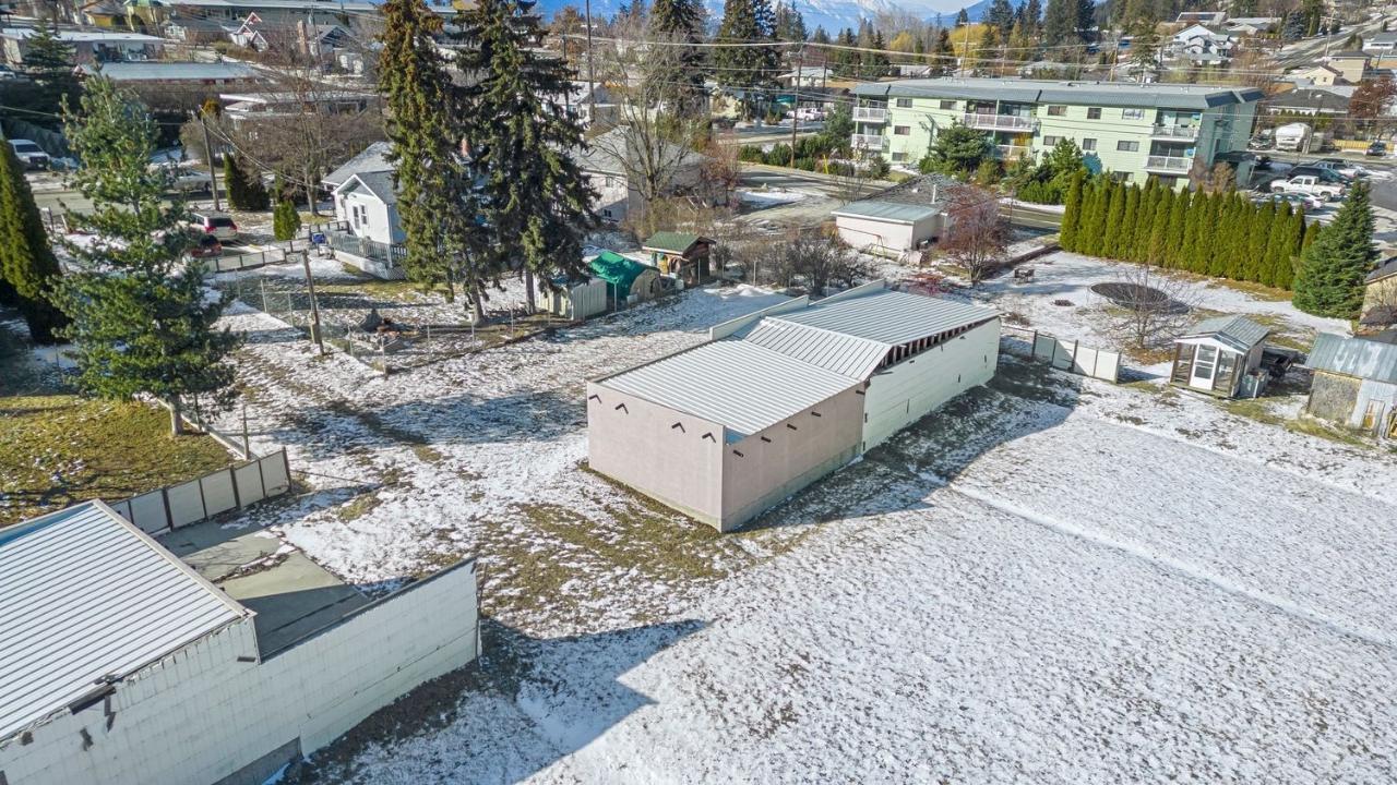 324 16th Avenue N, Creston, British Columbia  V0B 1G5 - Photo 15 - 2473939