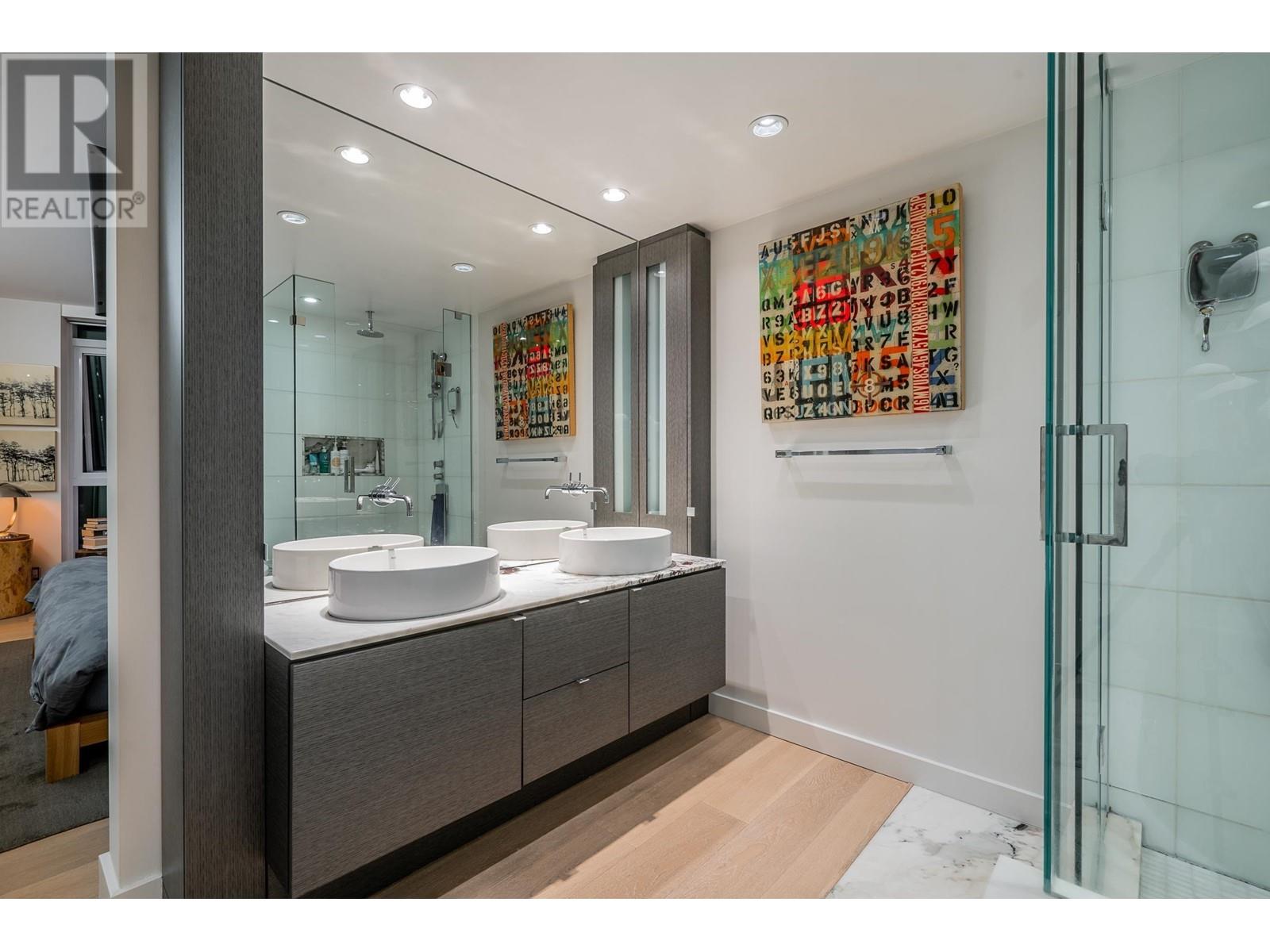 702 1499 W Pender Street, Vancouver, British Columbia  V6G 0A7 - Photo 11 - R2811569