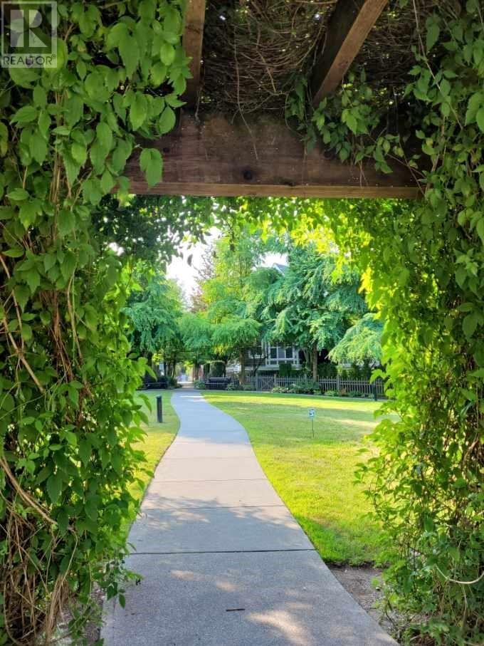 3349 Devonshire Avenue, Coquitlam, British Columbia  V3E 0B1 - Photo 33 - R2826894