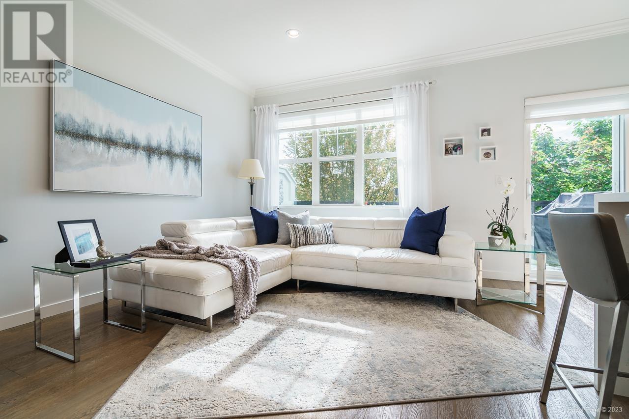 3349 Devonshire Avenue, Coquitlam, British Columbia  V3E 0B1 - Photo 12 - R2826894