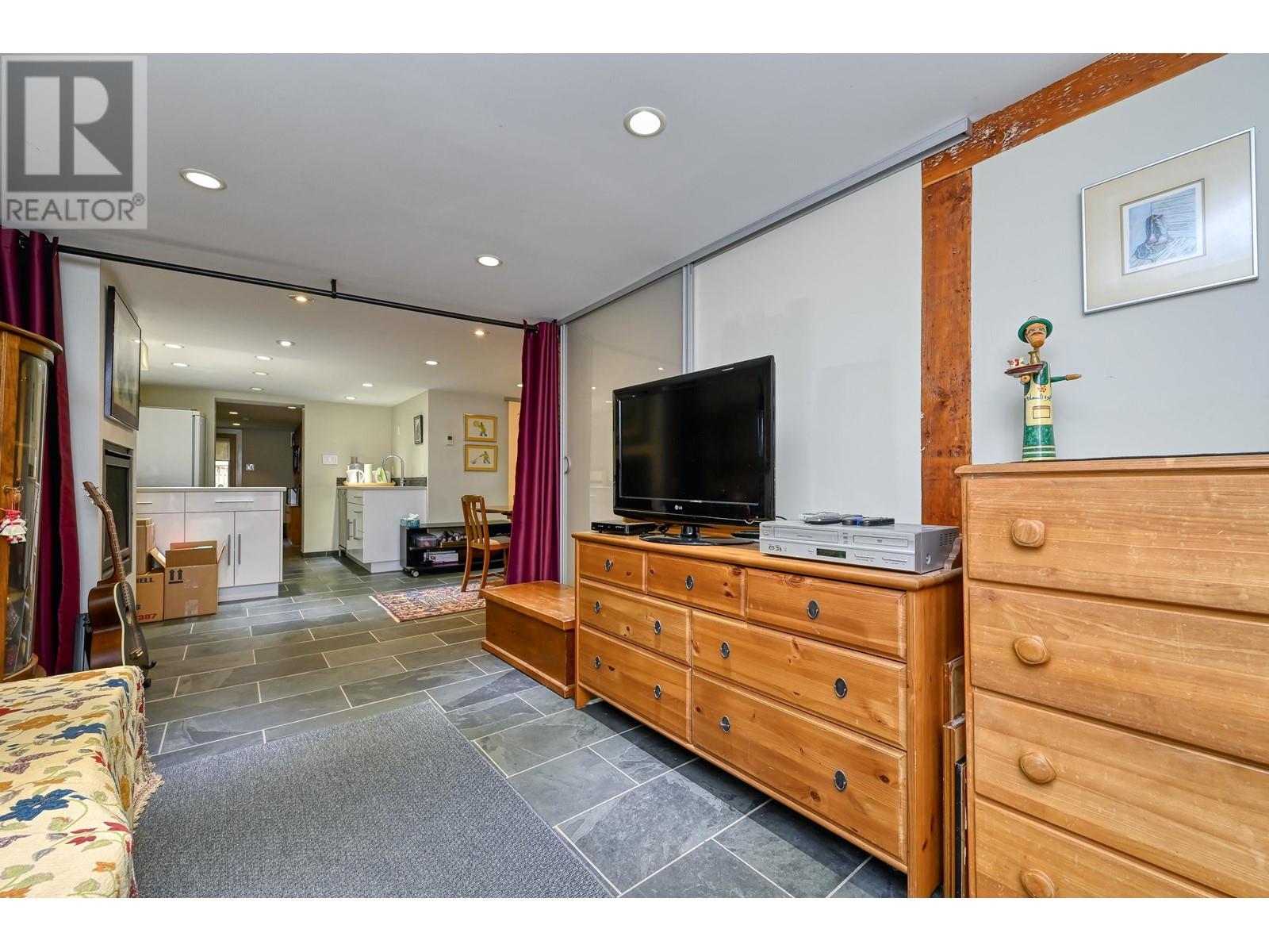 4380 Prince Edward Street, Vancouver, British Columbia  V5V 3Y7 - Photo 26 - R2829602