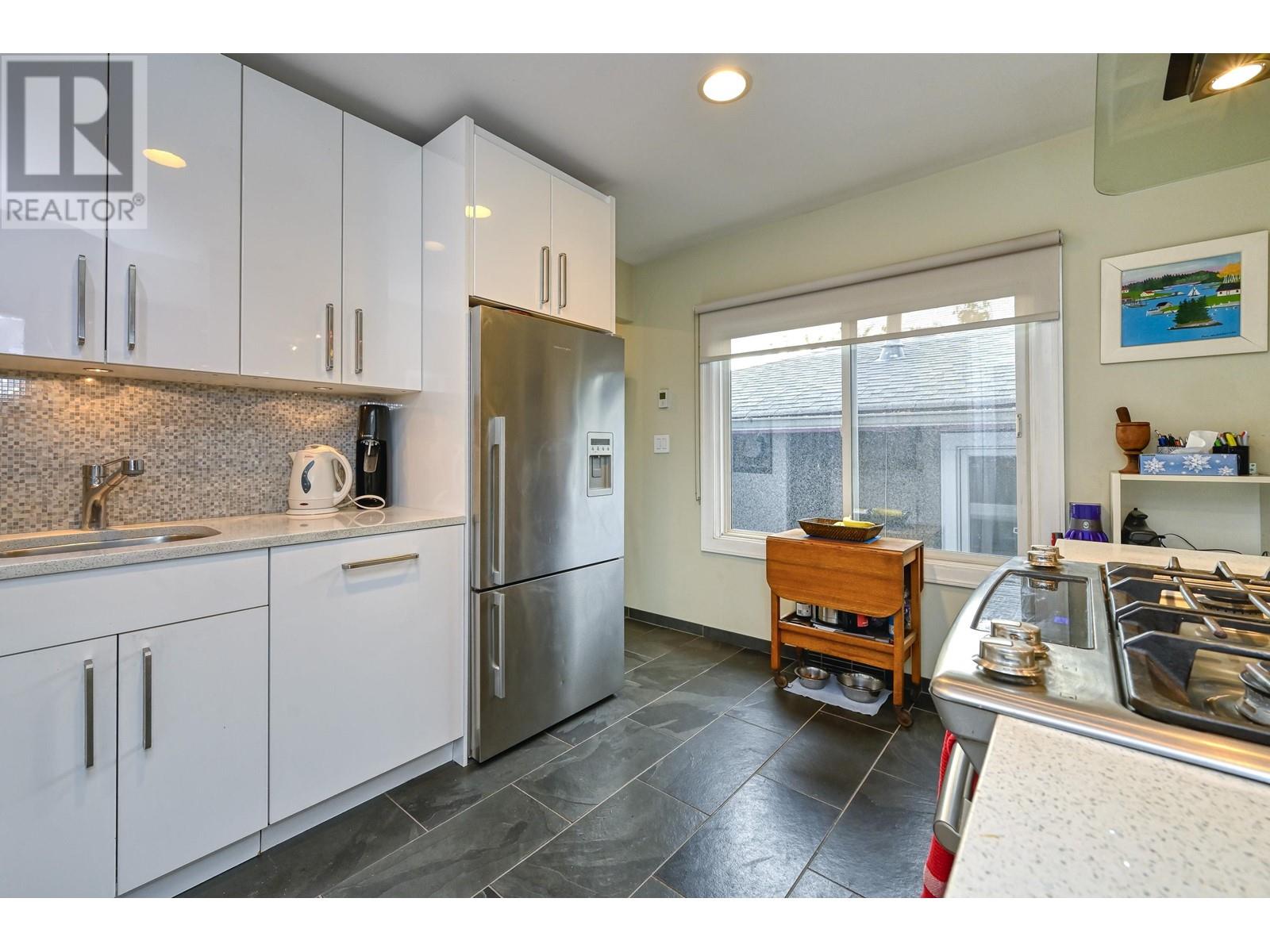 4380 Prince Edward Street, Vancouver, British Columbia  V5V 3Y7 - Photo 13 - R2829602