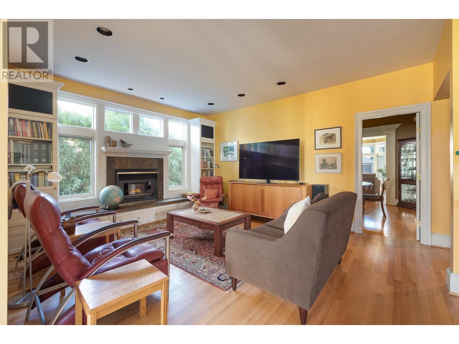 217 Third Avenue, New Westminster, British Columbia  V3L 1L9 - Photo 14 - R2830231