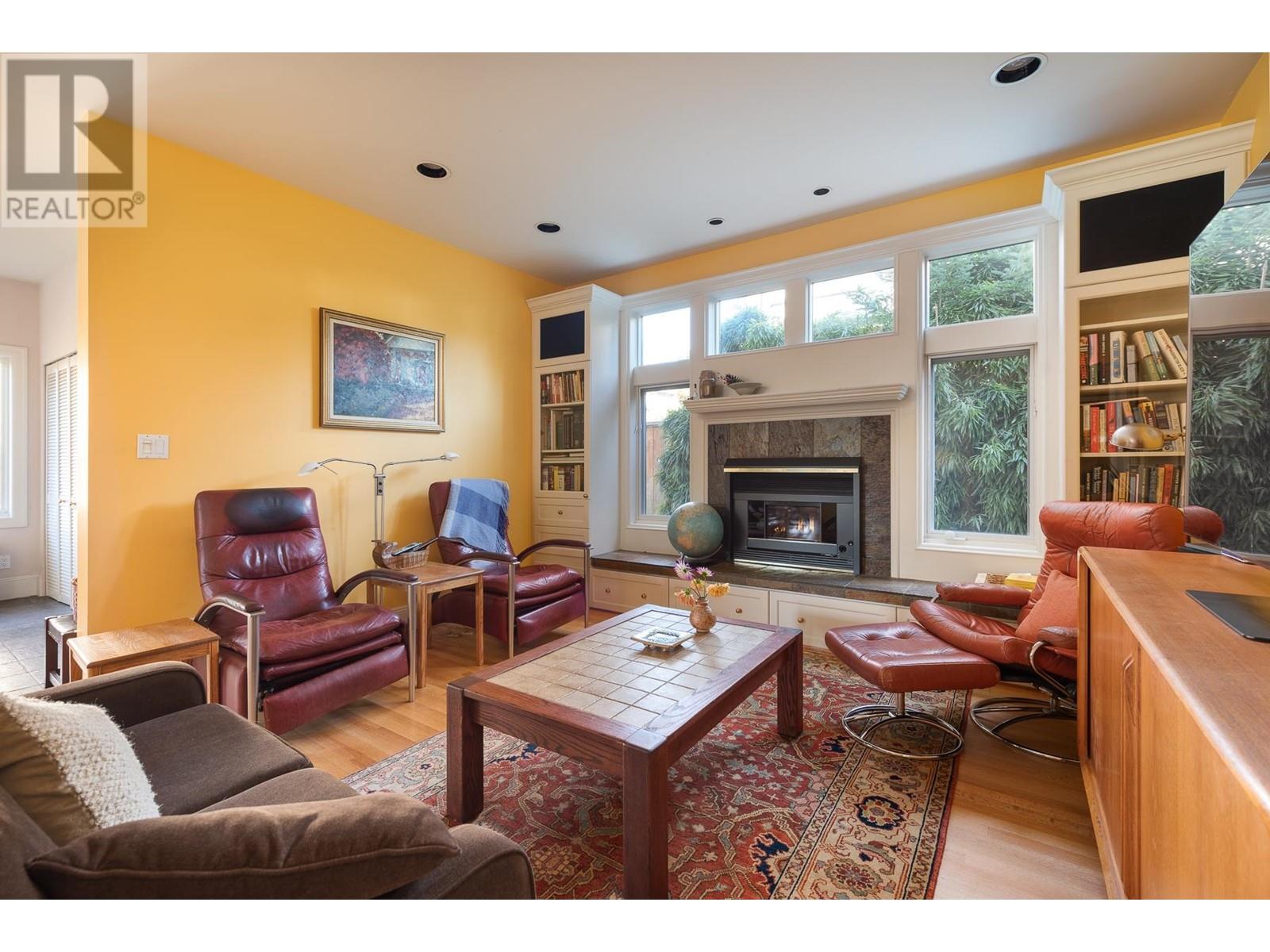 217 Third Avenue, New Westminster, British Columbia  V3L 1L9 - Photo 15 - R2830231