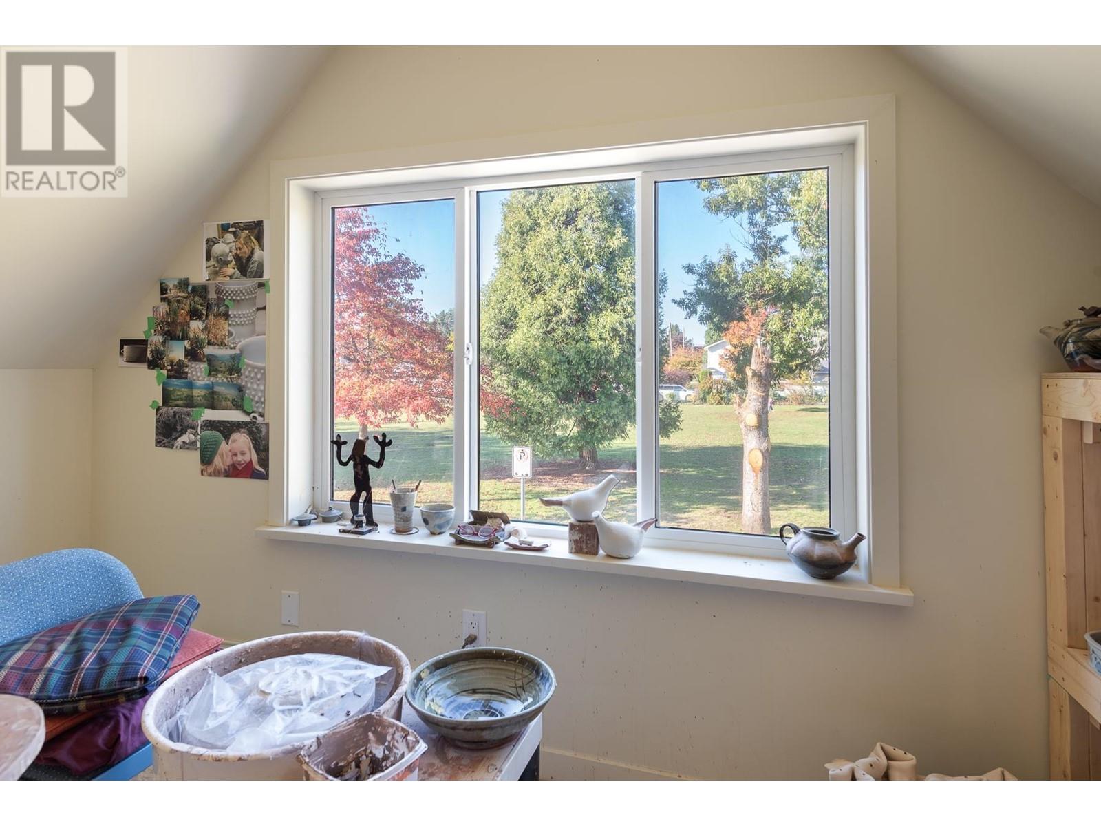 217 Third Avenue, New Westminster, British Columbia  V3L 1L9 - Photo 9 - R2830231