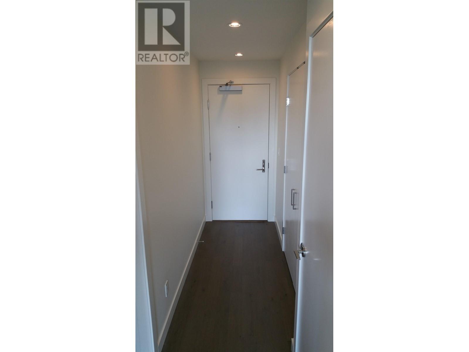 309 9080 University Crescent, Burnaby, British Columbia  V5A 0B7 - Photo 2 - R2830233