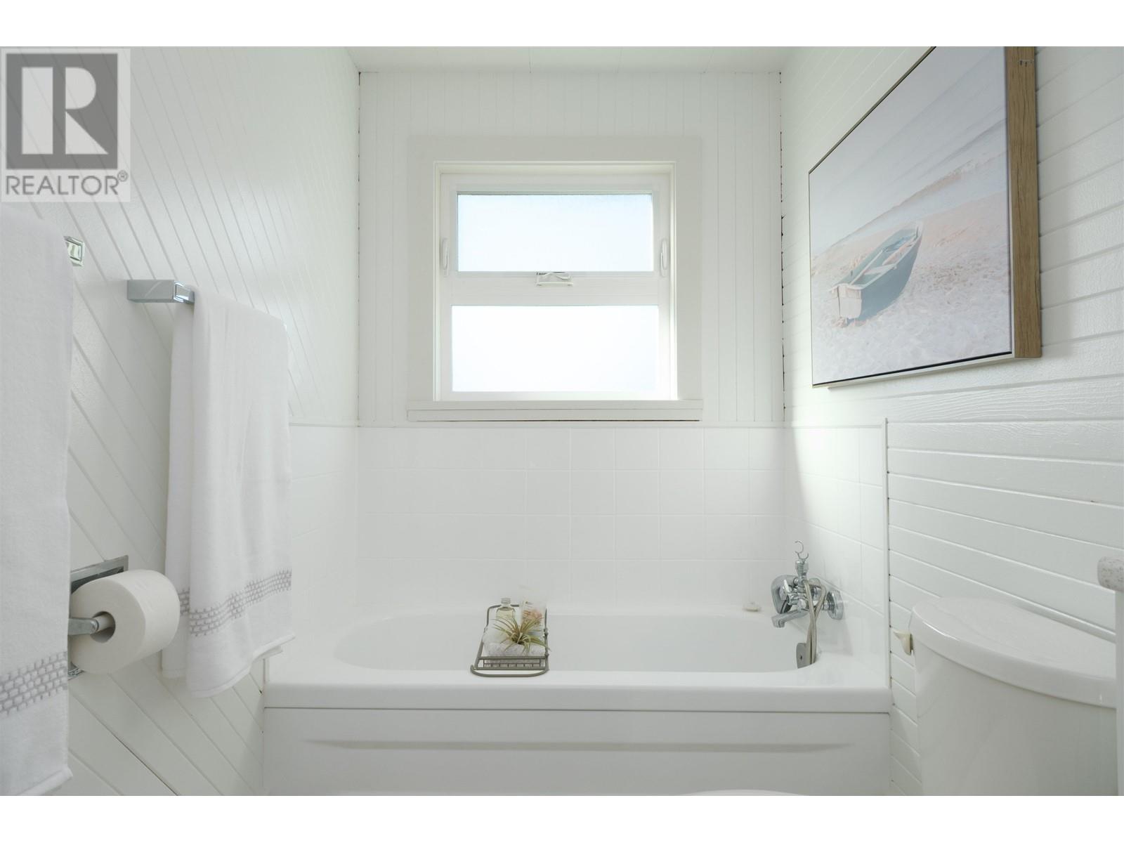 316 W 22nd Street, North Vancouver, British Columbia  V7M 2A4 - Photo 23 - R2830067