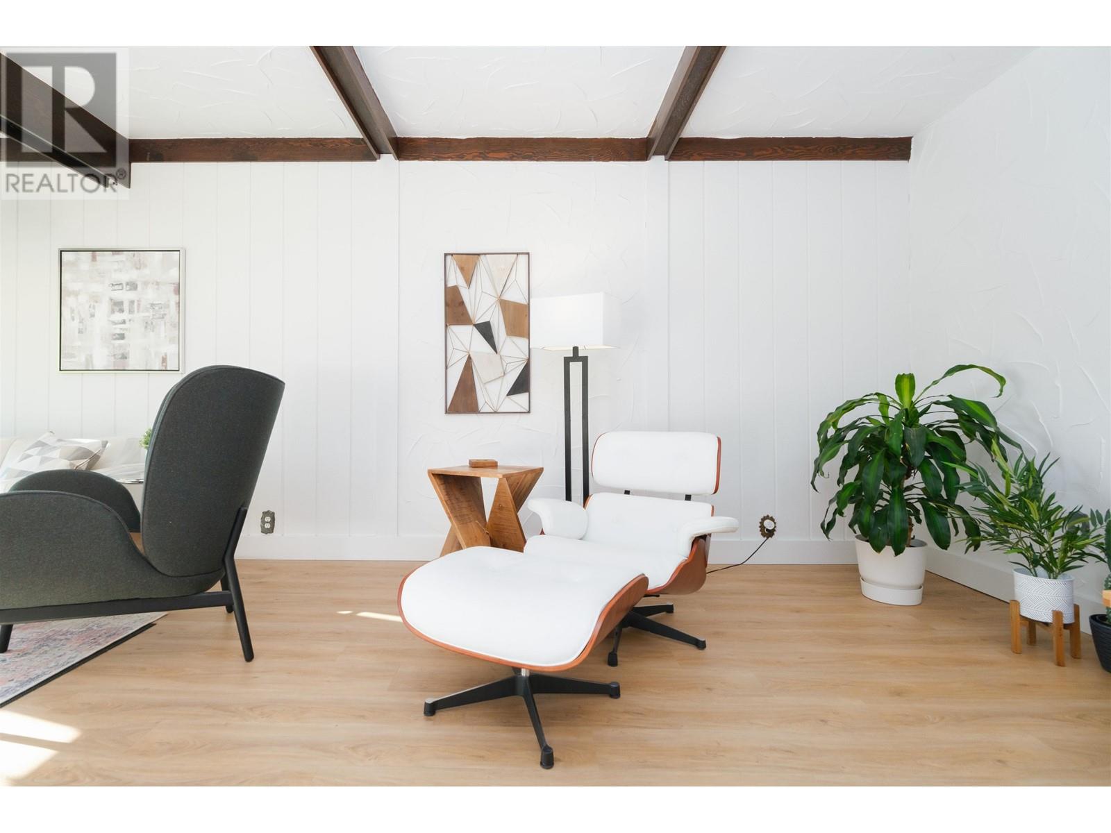 316 W 22nd Street, North Vancouver, British Columbia  V7M 2A4 - Photo 9 - R2830067