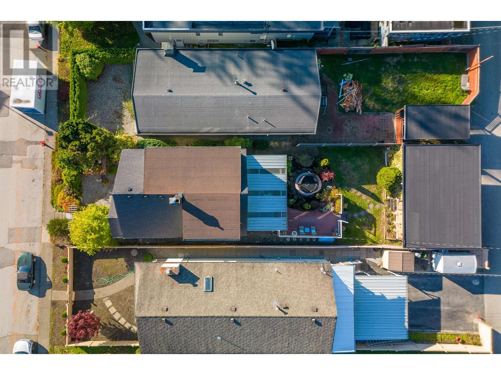 316 W 22nd Street, North Vancouver, British Columbia  V7M 2A4 - Photo 30 - R2830067