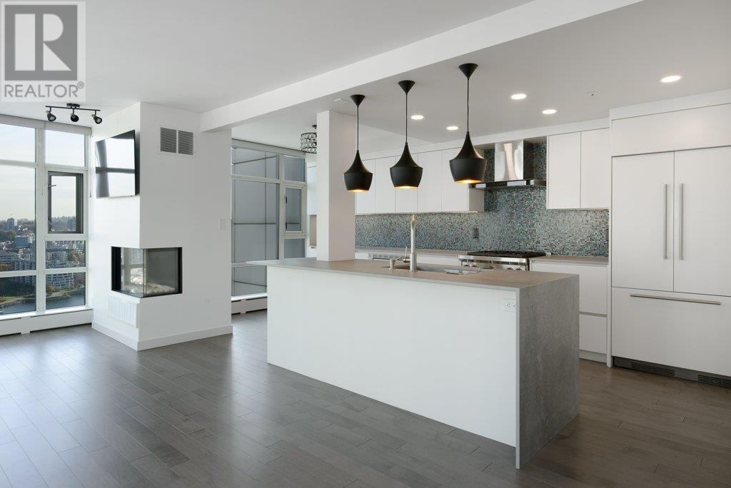 2806 198 AQUARIUS MEWS, vancouver, British Columbia