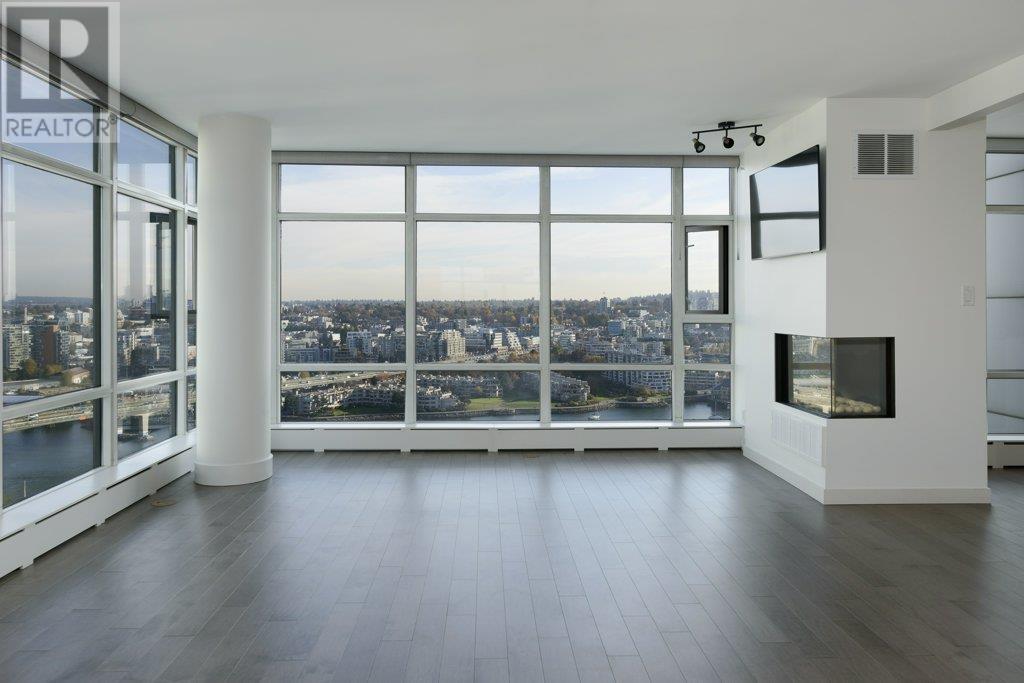 2806 198 Aquarius Mews, Vancouver, British Columbia  V6Z 2Y4 - Photo 2 - R2830167