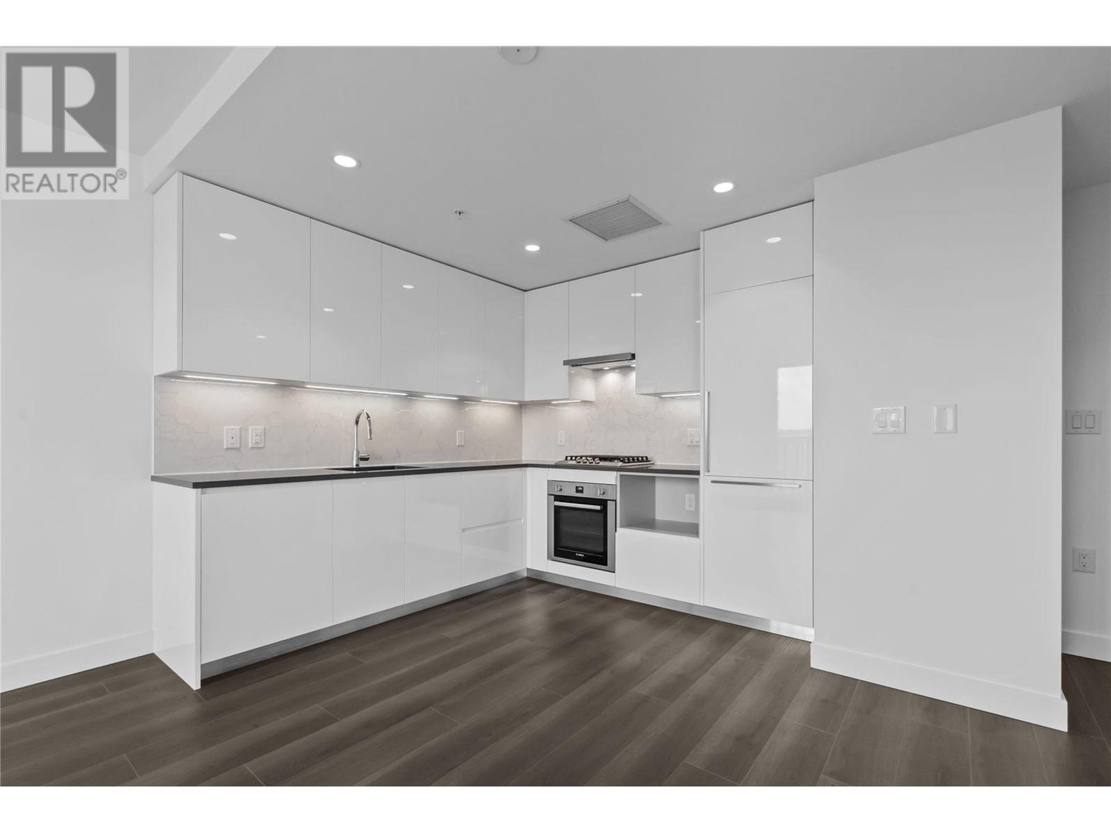 1408 8188 Fraser Street, Vancouver, British Columbia  V5X 0J8 - Photo 4 - R2829328