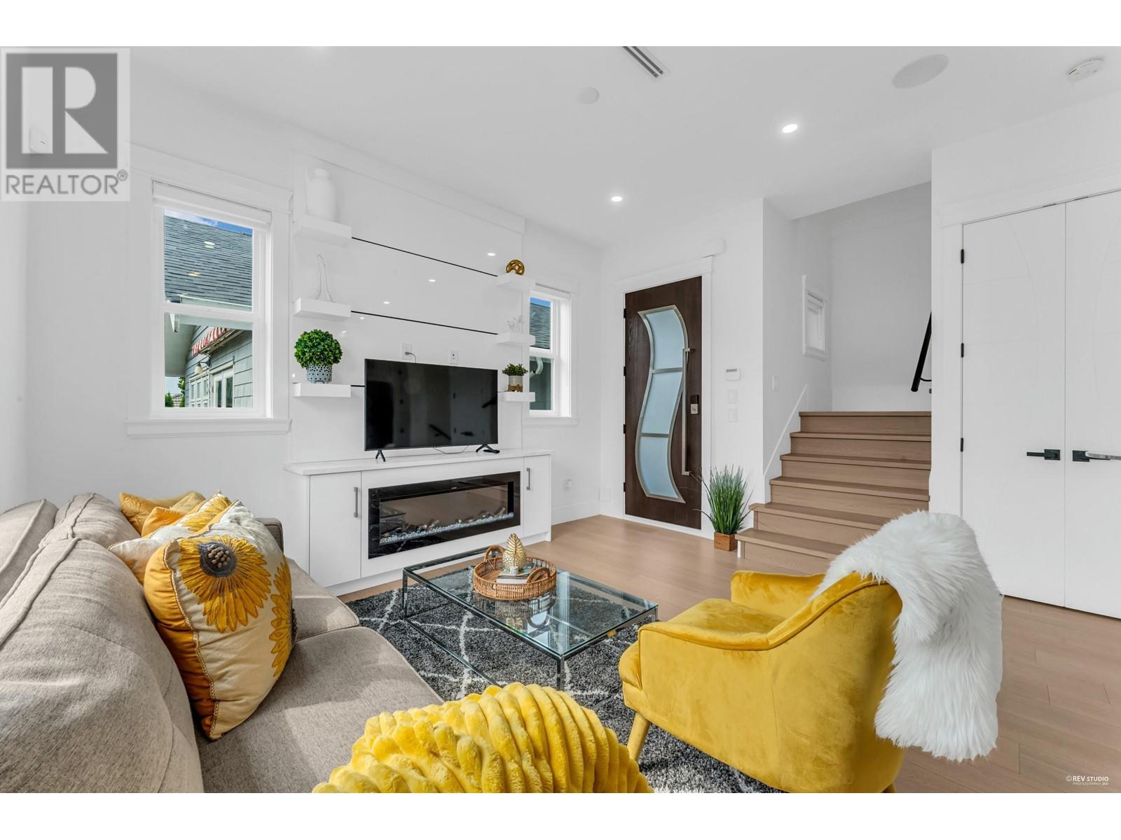 3440 Pandora Street, Vancouver, British Columbia  V5K 1W8 - Photo 5 - R2814054