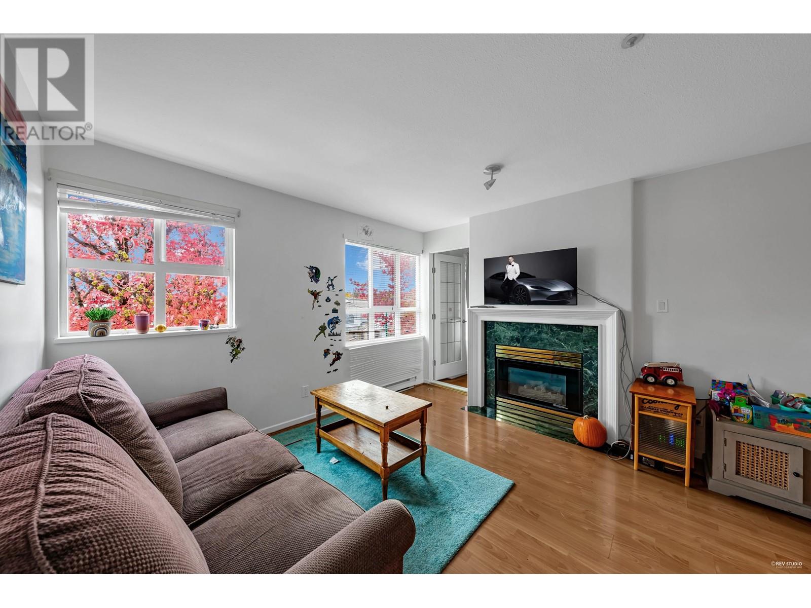 E213 515 E 15th Avenue, Vancouver, British Columbia  V5T 4S4 - Photo 3 - R2827685