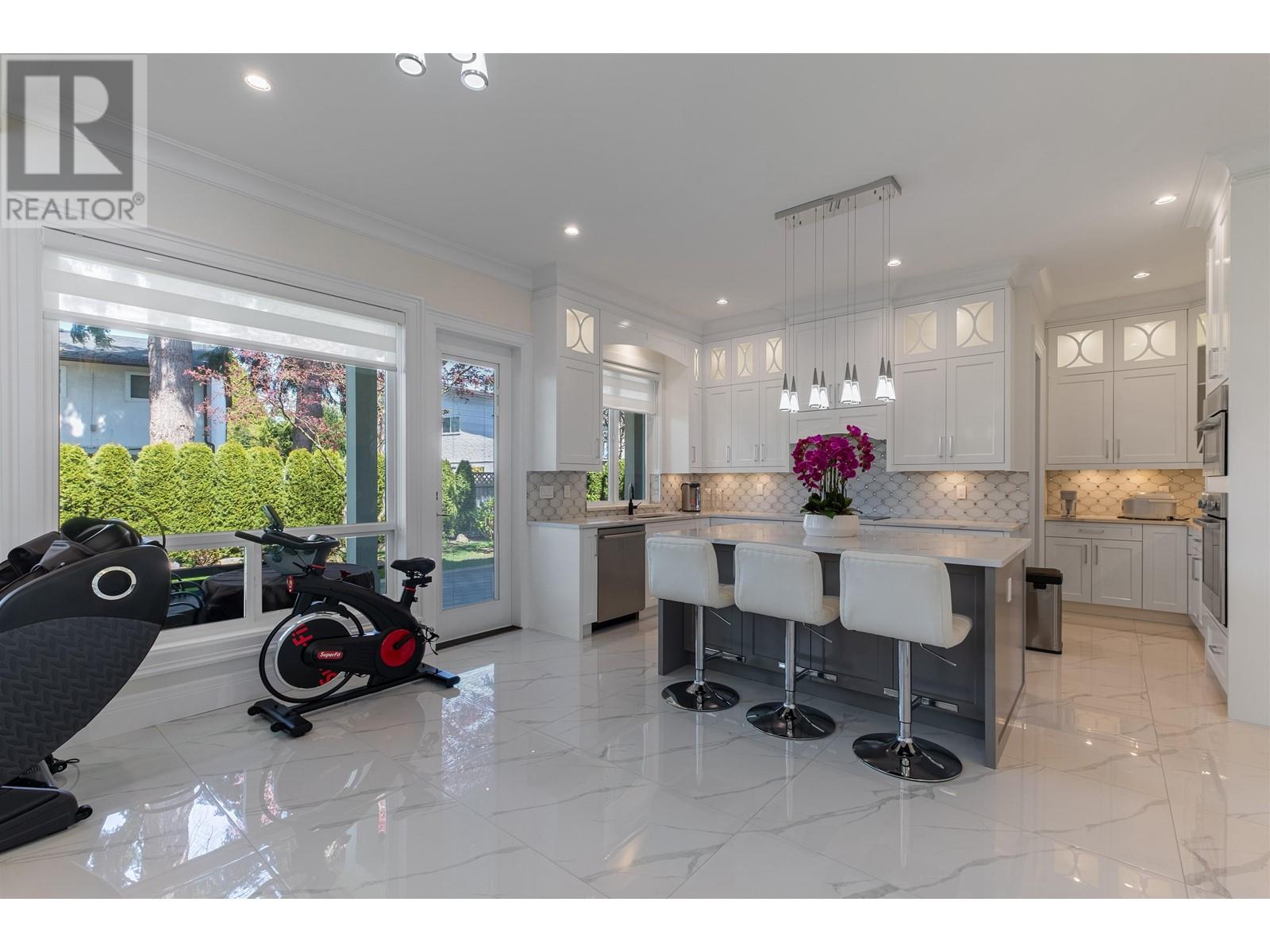 8711 Rosemary Avenue, Richmond, British Columbia  V7A 2L2 - Photo 12 - R2824874