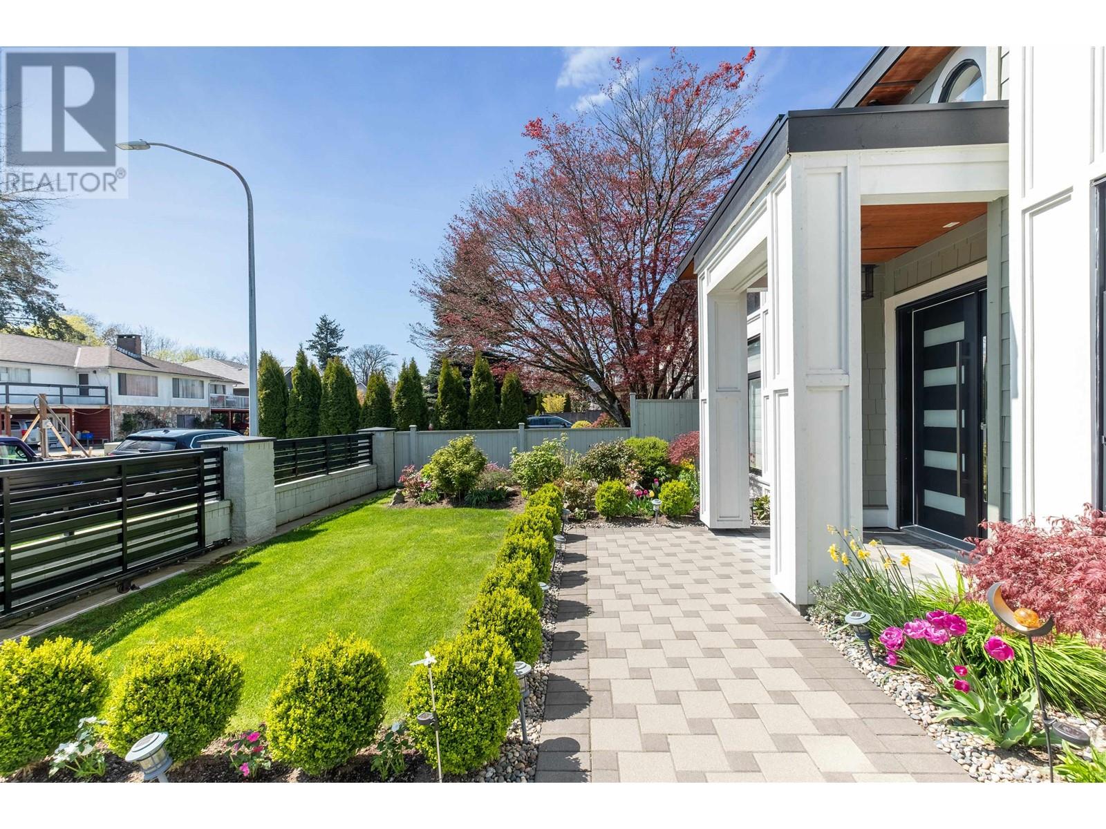 8711 Rosemary Avenue, Richmond, British Columbia  V7A 2L2 - Photo 32 - R2824874