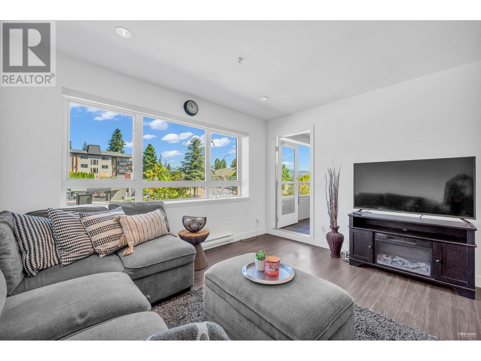 202 5688 Hastings Street, Burnaby, British Columbia  V5B 1R4 - Photo 7 - R2785351