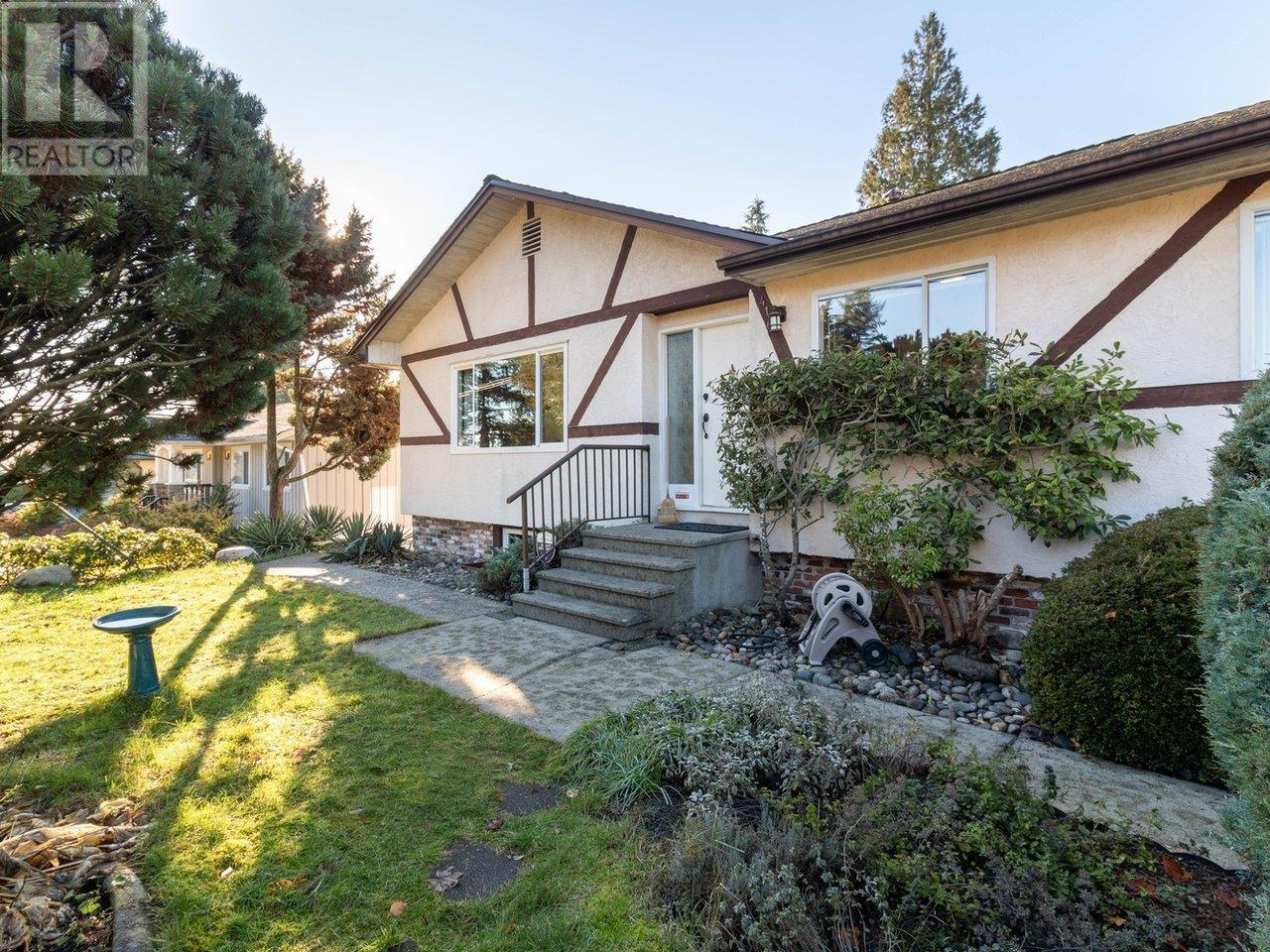 416 BYNG STREET, coquitlam, British Columbia