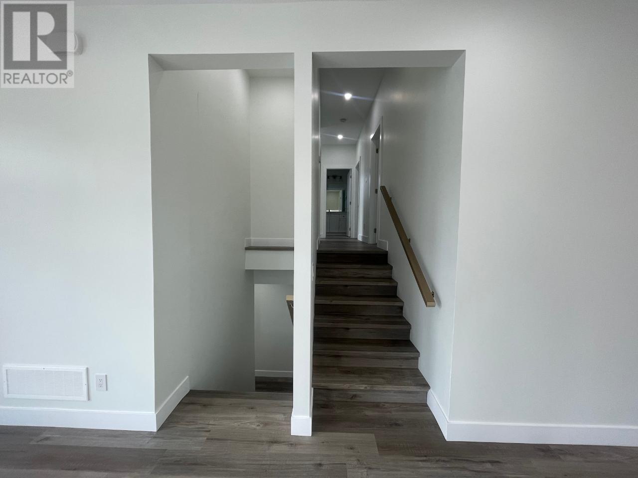 2731 Peregrine Way, Merritt, British Columbia  V1K 0B3 - Photo 12 - 175446