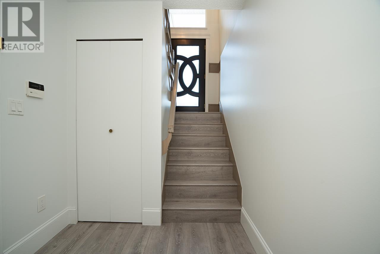 194 Warrick Street, Coquitlam, British Columbia  V3K 6B9 - Photo 28 - R2830172
