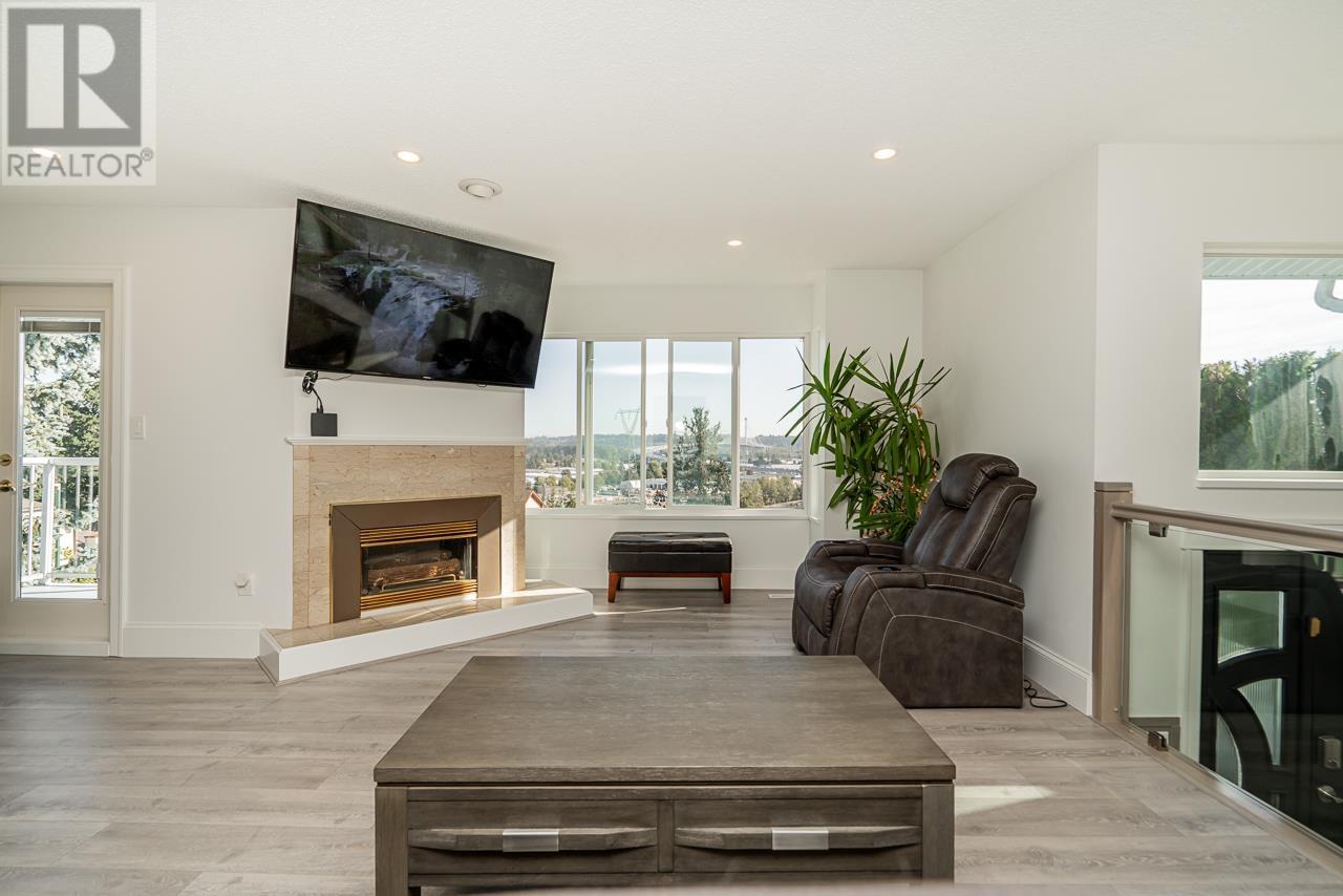 194 Warrick Street, Coquitlam, British Columbia  V3K 6B9 - Photo 7 - R2830172