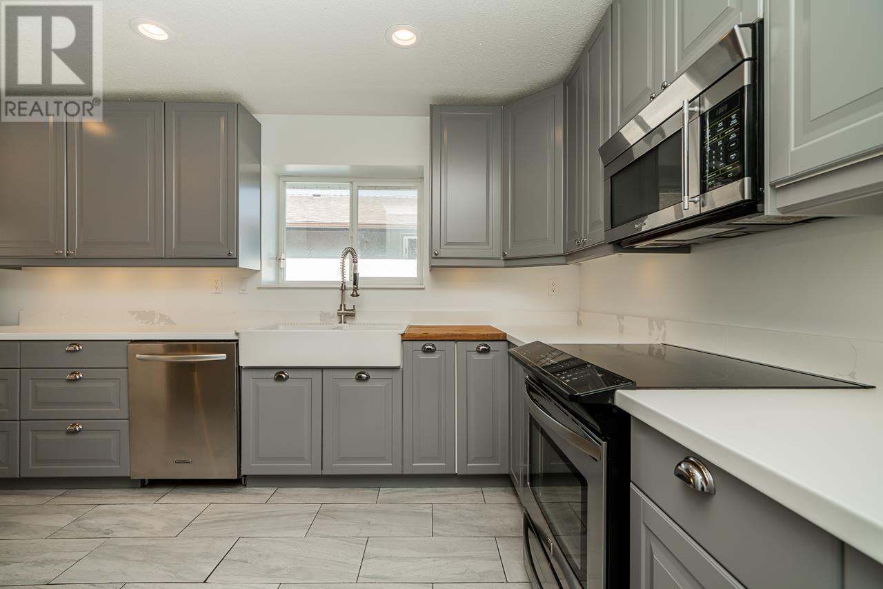 194 Warrick Street, Coquitlam, British Columbia  V3K 6B9 - Photo 12 - R2830172