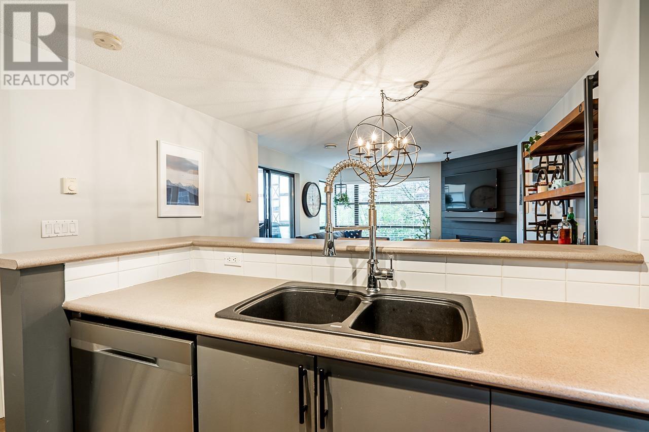 405 124 W 3rd Street, North Vancouver, British Columbia  V7M 1E8 - Photo 10 - R2830234
