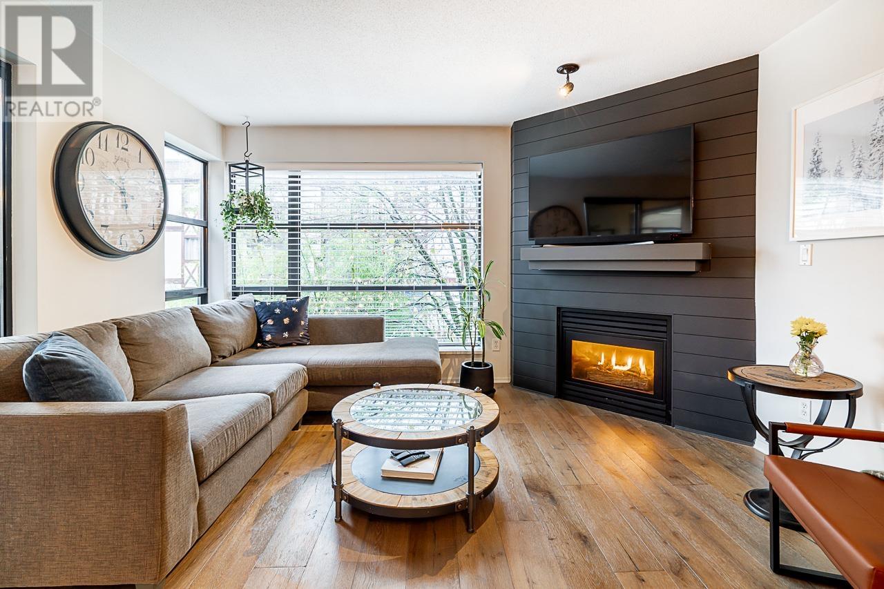 405 124 W 3rd Street, North Vancouver, British Columbia  V7M 1E8 - Photo 3 - R2830234