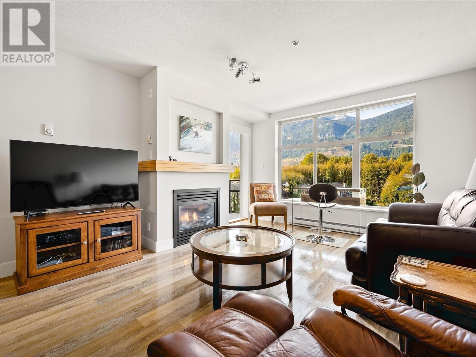 407 1211 Village Green Way, Squamish, British Columbia  V8B 0R7 - Photo 3 - R2830270