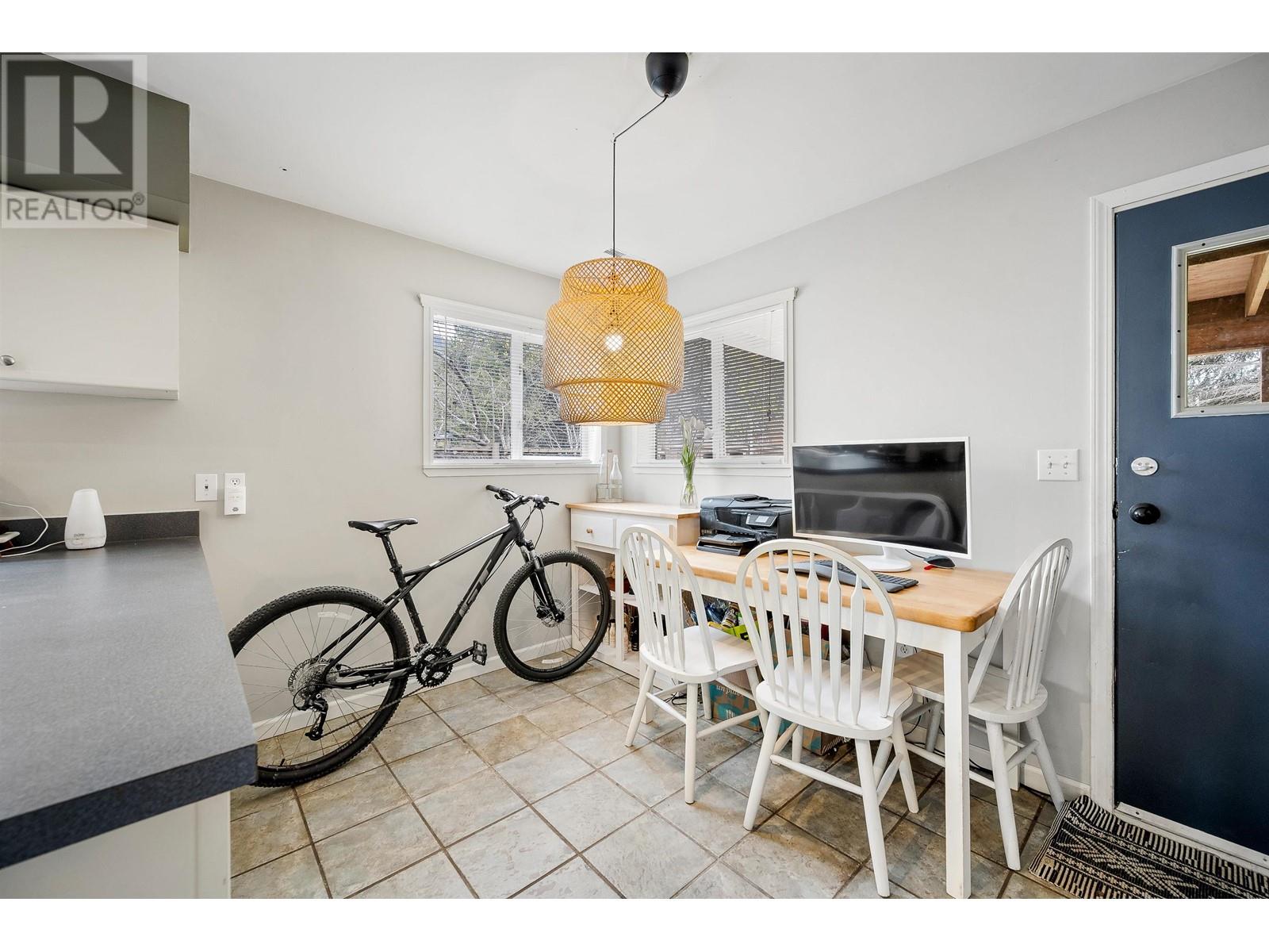 7392 Larch Street, Pemberton, British Columbia  V0N 2L0 - Photo 18 - R2830283