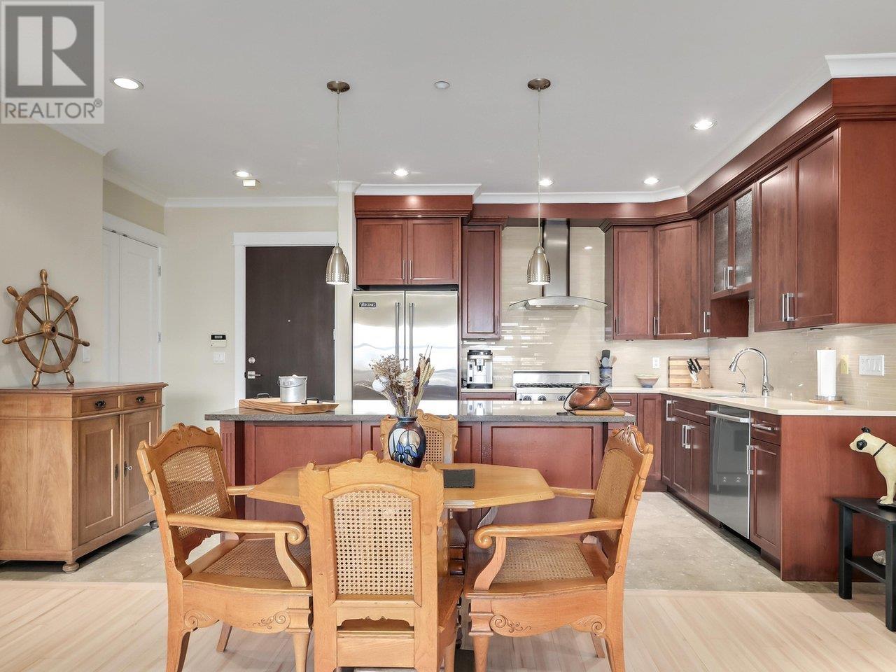 202 6688 Royal Avenue, West Vancouver, British Columbia  V7W 2B9 - Photo 8 - R2812612