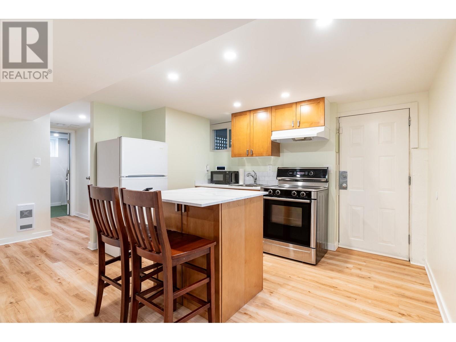 3793 Peter Street, Burnaby, British Columbia  V5J 1N5 - Photo 12 - R2830236