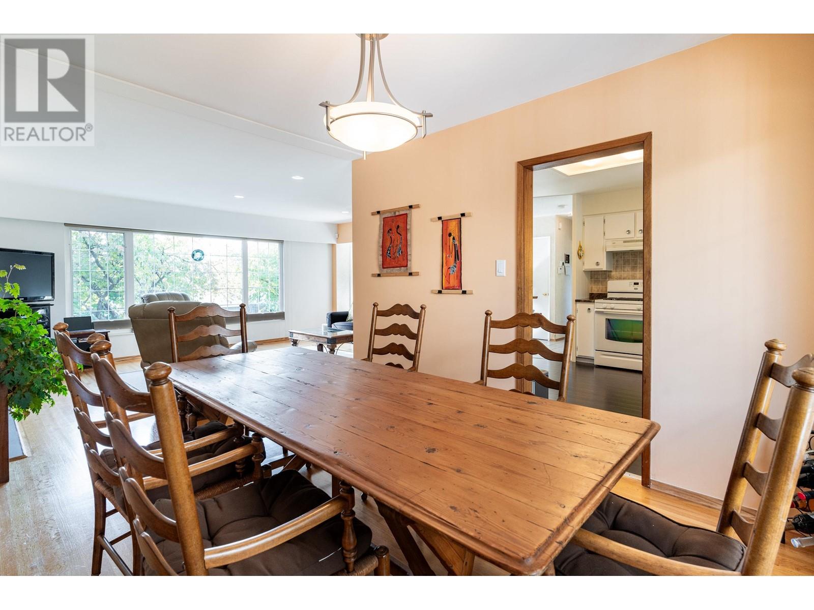 3793 Peter Street, Burnaby, British Columbia  V5J 1N5 - Photo 5 - R2830236