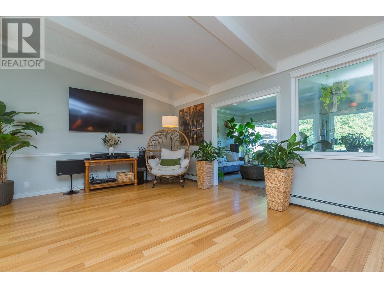 11742 260 Street, Maple Ridge, British Columbia  V2W 2A8 - Photo 16 - R2830203