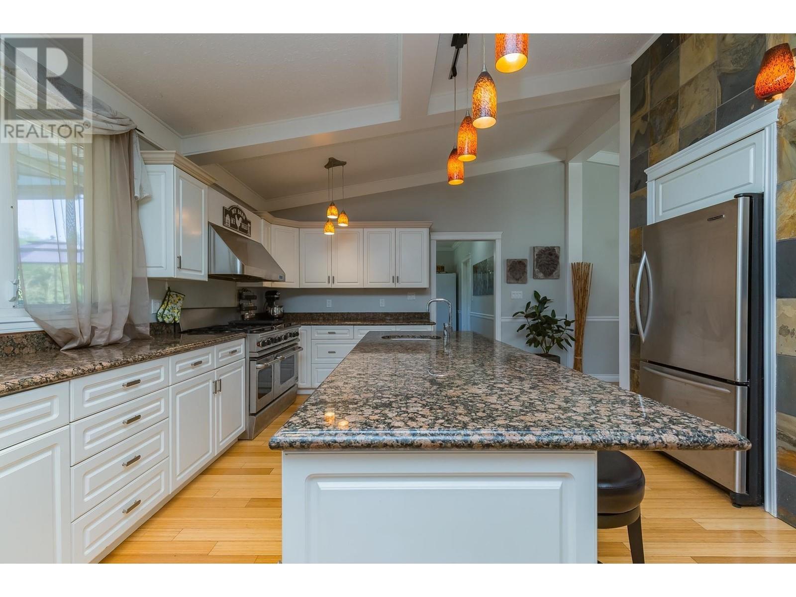11742 260 Street, Maple Ridge, British Columbia  V2W 2A8 - Photo 23 - R2830203
