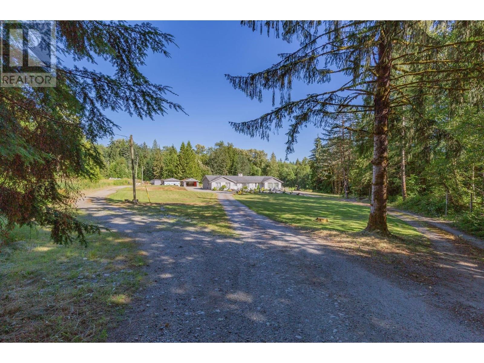 11742 260 Street, Maple Ridge, British Columbia  V2W 2A8 - Photo 3 - R2830203